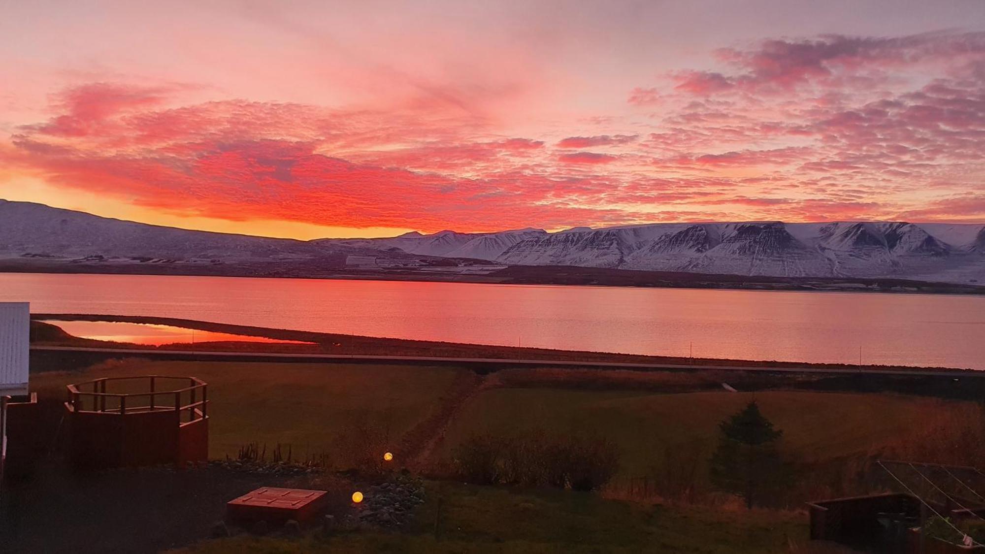 North Inn - Guesthouse And Cabin Akureyri Ruang foto